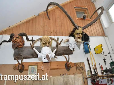 4. Maskenausstellung 2014 Bild 6